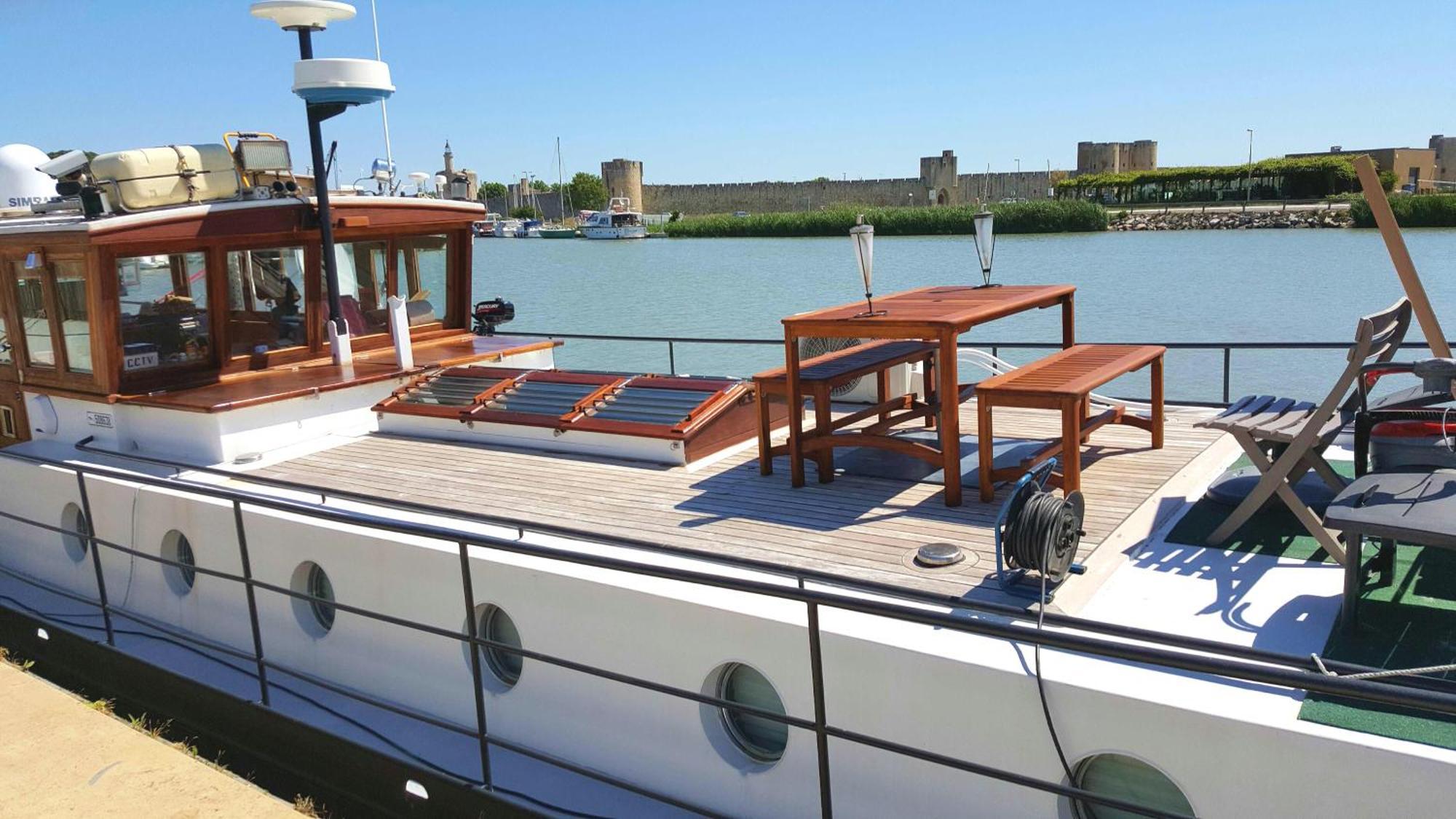 Bateau-hôtel Peniche Saul Nomad